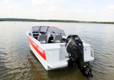 Моторная лодка Freestyle 475 BR